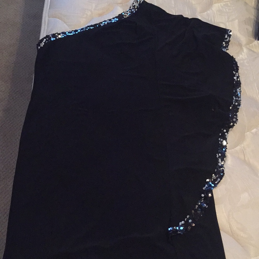 Nice black dress with silver sparkling